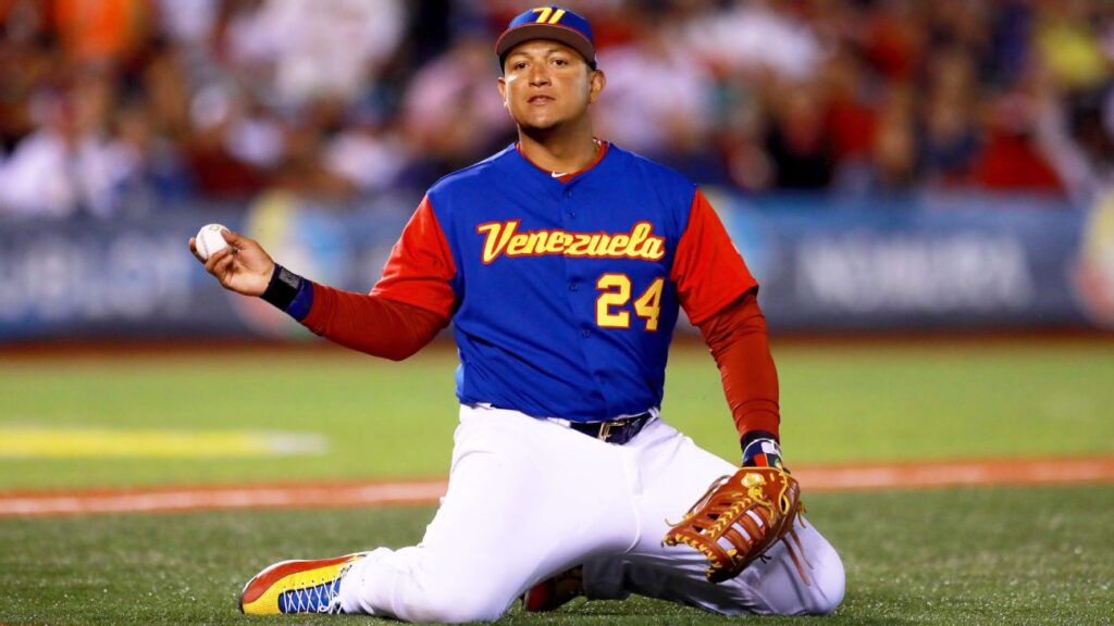 Caciques de Venezuela Baseball Team in NJ Field